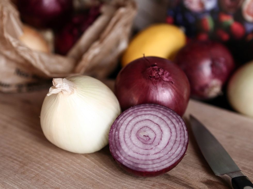 Onion, Whole food, Local food, Natural foods, Ingredient, Vegetable, Produce, Vegan nutrition, Food, Garlic, 