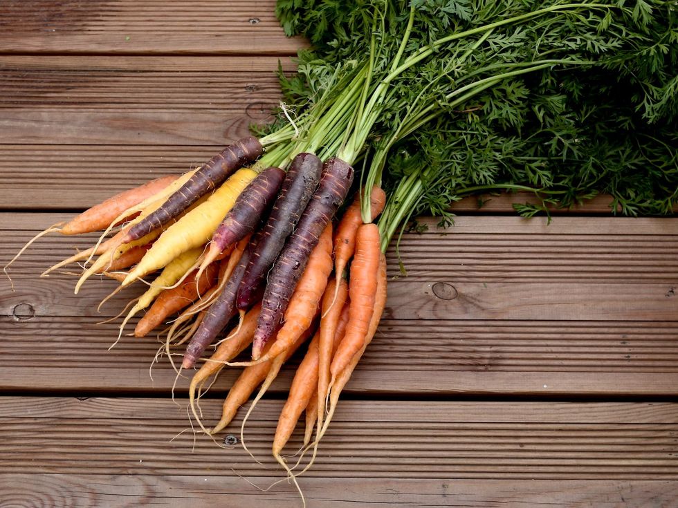 Whole food, Wood, Carrot, Root vegetable, Produce, Vegetable, Ingredient, Local food, Food, Natural foods, 