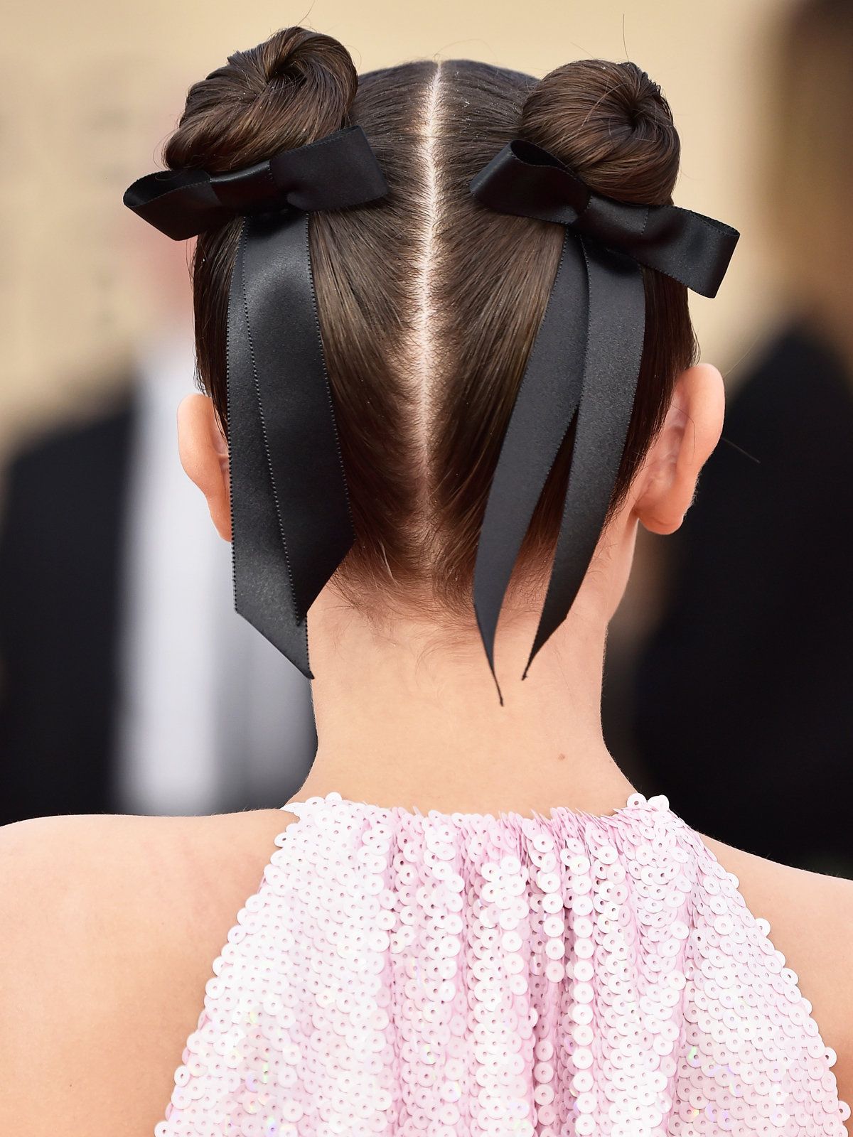 Millie Bobby Brown ミリーボビーブラウン　切り抜き ミリー・ボビー・ブラウンの“くま耳リボンヘア”が超キュート♡