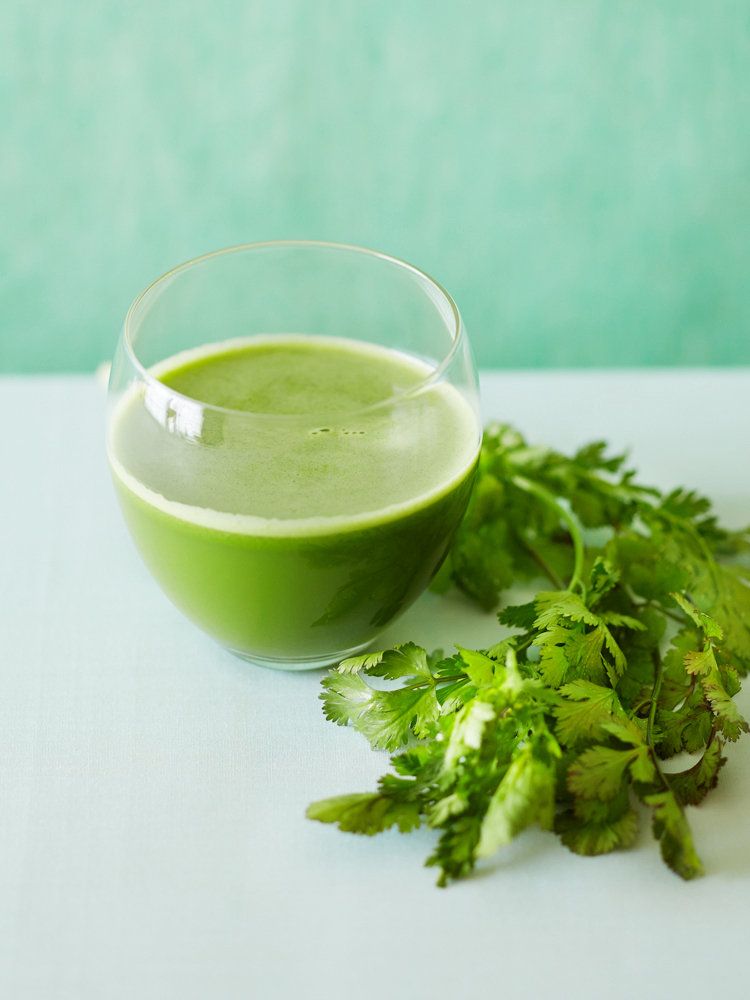 Green, Ingredient, Vegetable juice, Drink, Juice, Aojiru, Liquid, Tableware, Health shake, Leaf vegetable, 
