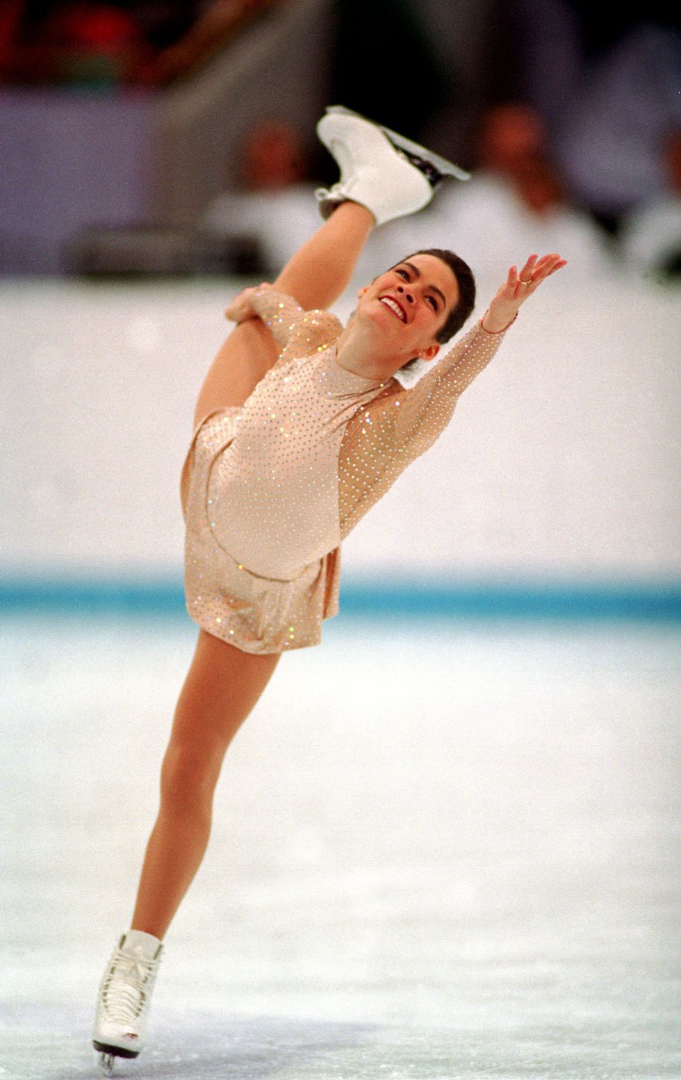 Ice skate, Human leg, Figure skate, Figure skating, Ice rink, Youth, Thigh, Skating, Knee, Championship, 