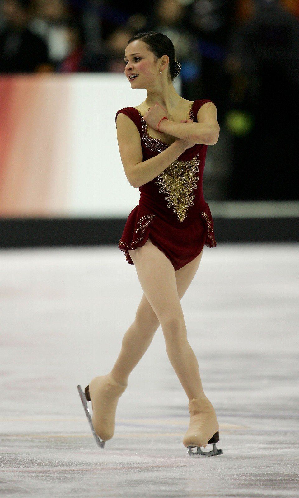 Human leg, Human body, Ice skate, Joint, Performing arts, Thigh, Knee, Fashion, Trunk, Youth, 