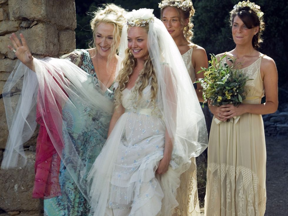 Bride, Wedding dress, Bridal veil, Dress, Gown, Bridal clothing, Bridal accessory, Headpiece, Beauty, Veil, 