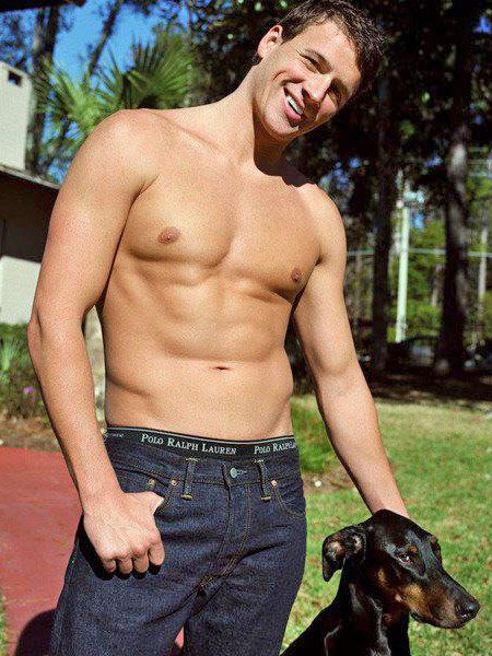 Dog breed, Trousers, Denim, Dog, Carnivore, Chest, Collar, Jeans, Barechested, Trunk, 