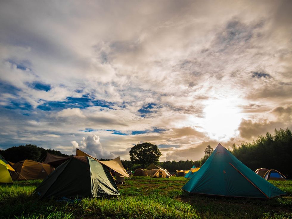 Daytime, Sky, Cloud, Tent, Camping, Landscape, Leaf, Style, Sunlight, Tints and shades, 
