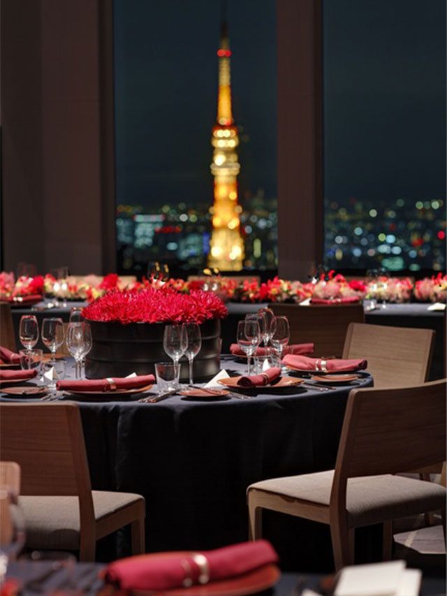 Restaurant, Red, Table, Lighting, Rehearsal dinner, Meal, Room, Banquet, Design, Centrepiece, 