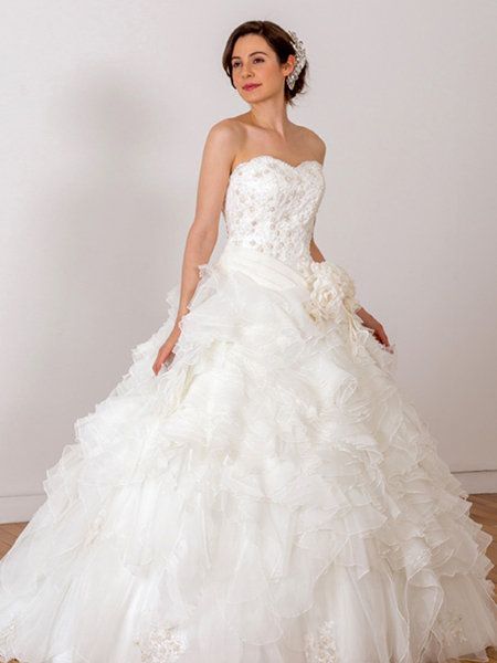 Clothing, Sleeve, Dress, Shoulder, Textile, Bridal clothing, Wedding dress, White, Gown, Formal wear, 