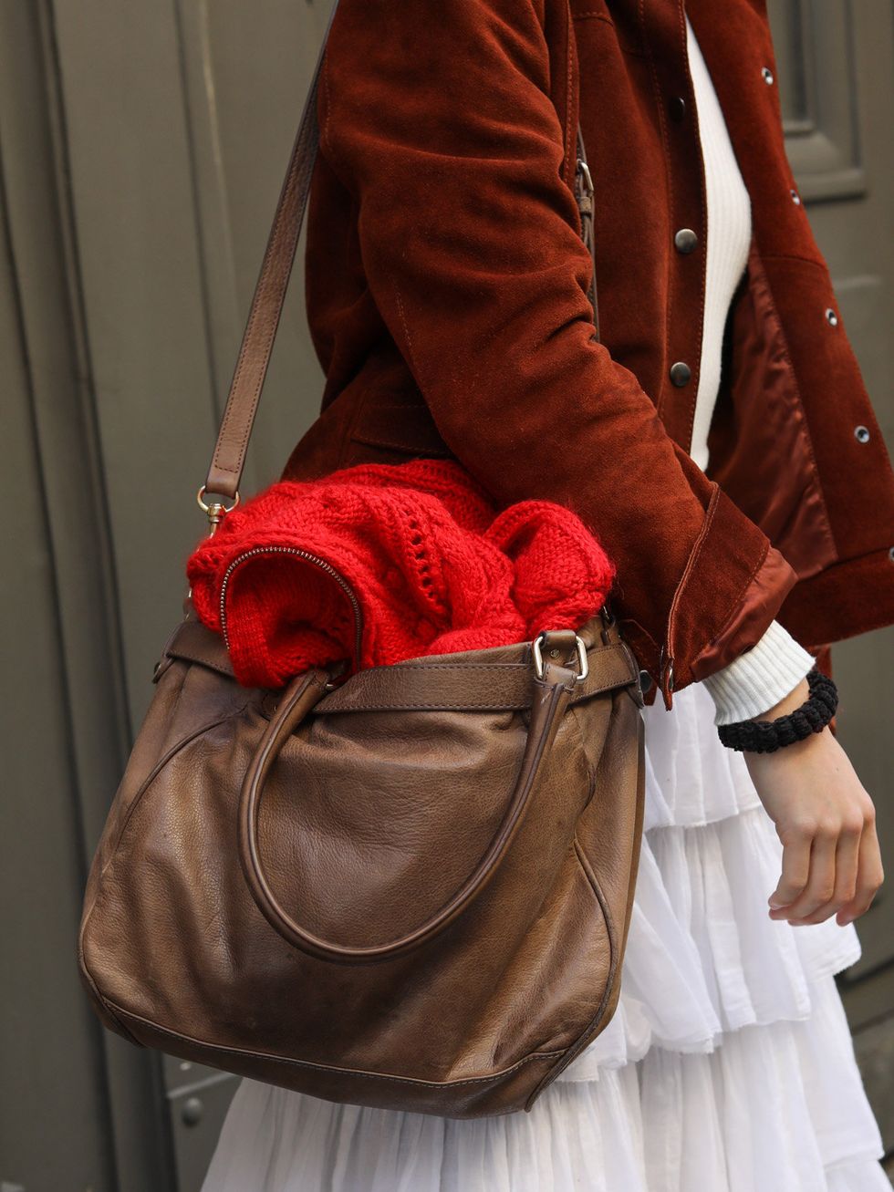 Bag, Red, Handbag, Hobo bag, Maroon, Brown, Leather, Satchel, Fashion accessory, Shoulder bag, 