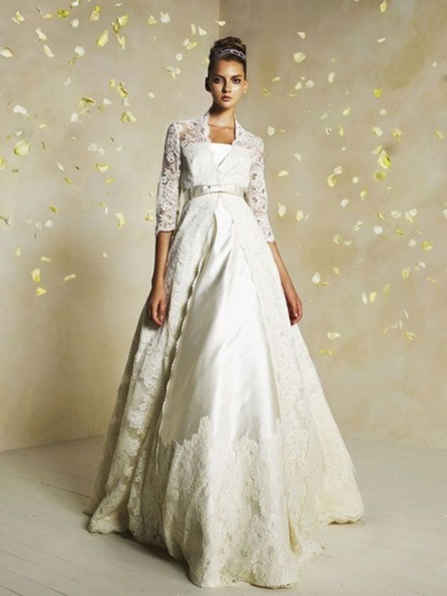 Gown, Wedding dress, Clothing, Fashion model, Dress, Bridal clothing, White, Shoulder, Bridal party dress, Photograph, 