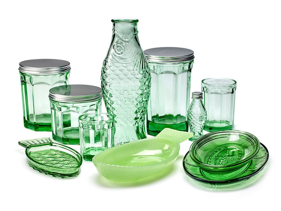 Liquid, Drinkware, Green, Product, Glass, Bottle, Fluid, Serveware, Glass bottle, Teal, 