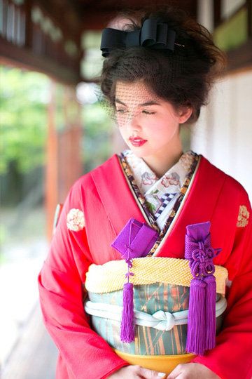 Kimono, Costume, Hairstyle, Tradition, 