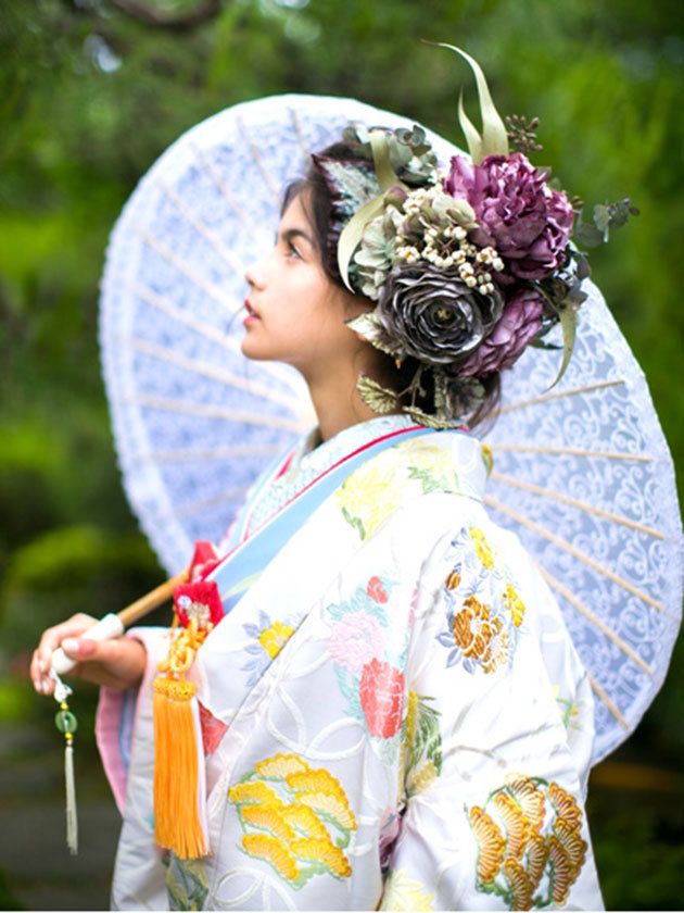 Human, Headgear, Tradition, Costume, Fashion, Art, Spring, Headpiece, Kimono, Costume design, 