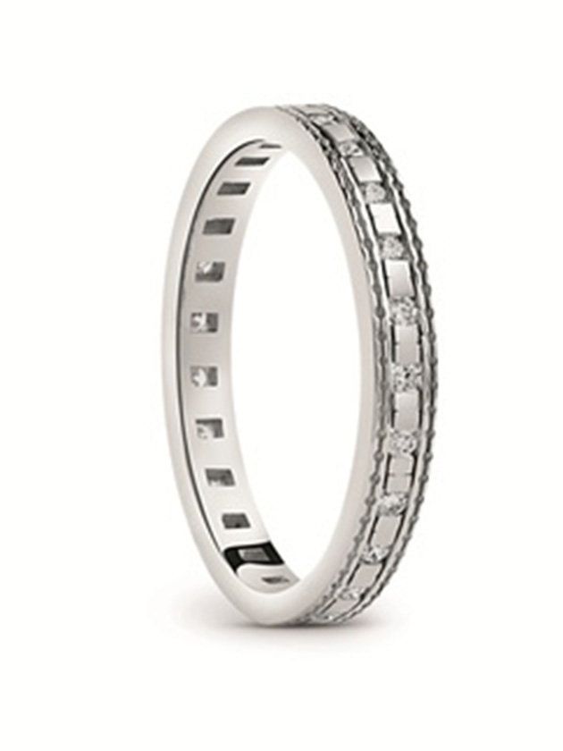 Ring, Platinum, Fashion accessory, Metal, Jewellery, Silver, Wedding ceremony supply, Wedding ring, Titanium ring, Engagement ring, 