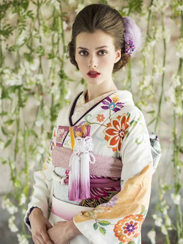 Clothing, Hairstyle, Kimono, Purple, Pink, Costume, Spring, Photo shoot, Plant, Photography, 