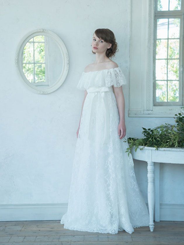 Clothing, Gown, Wedding dress, Dress, Shoulder, Bridal party dress, Bridal clothing, Photograph, White, Bride, 
