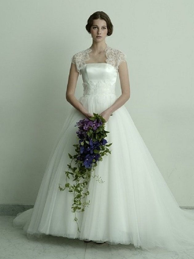 Gown, Wedding dress, Clothing, Dress, Bride, Bridal party dress, Bridal clothing, Bridal accessory, Photograph, Shoulder, 