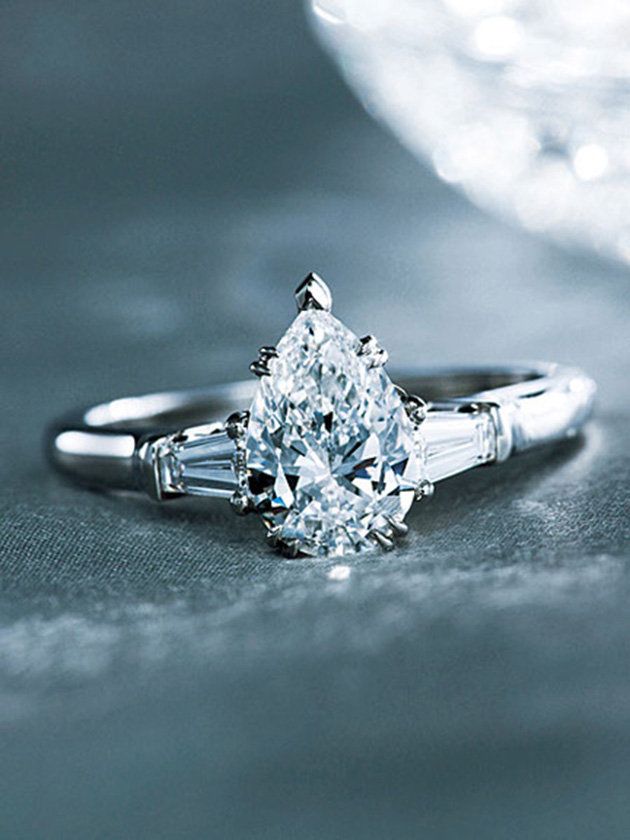 Ring, Engagement ring, Fashion accessory, Jewellery, Platinum, Diamond, Pre-engagement ring, Gemstone, Body jewelry, Wedding ring, 