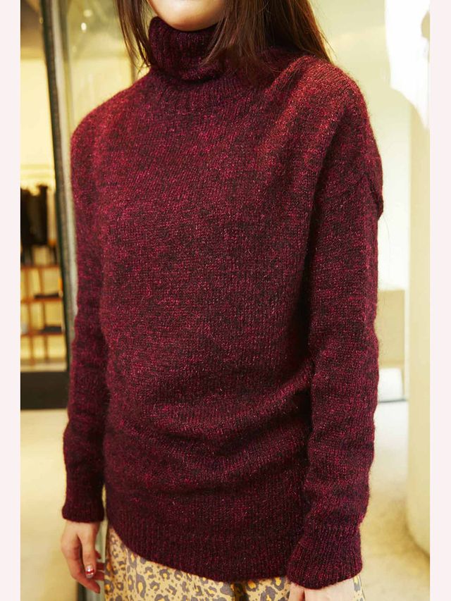 Sleeve, Sweater, Shoulder, Textile, Joint, Outerwear, Red, Wool, Magenta, Pattern, 