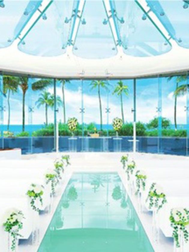 Aqua, Glass, Azure, Swimming pool, Shade, Tile, Resort, Daylighting, Villa, Transparent material, 