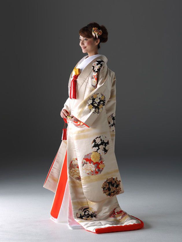 Sleeve, Kimono, Fashion, Costume design, Costume, Shimada, Fashion design, Sakko, Fashion model, Bun, 
