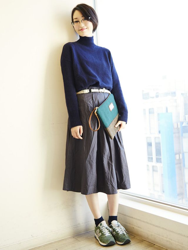 Clothing, Sleeve, Shoulder, Textile, Joint, Standing, Bag, Style, Street fashion, Fashion, 