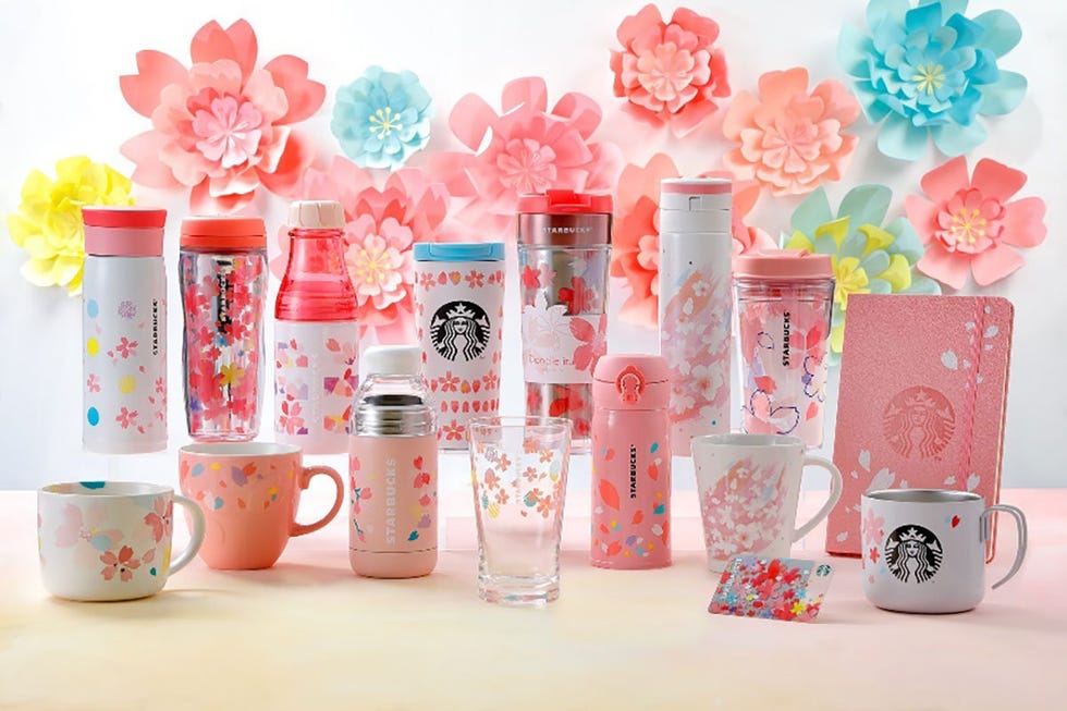 Drinkware, Petal, Pink, Party supply, Peach, Serveware, Dishware, Cut flowers, Artificial flower, Floral design, 