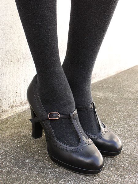 Footwear, Human leg, Black, Grey, Leather, High heels, Foot, Tights, Silver, Dancing shoe, 