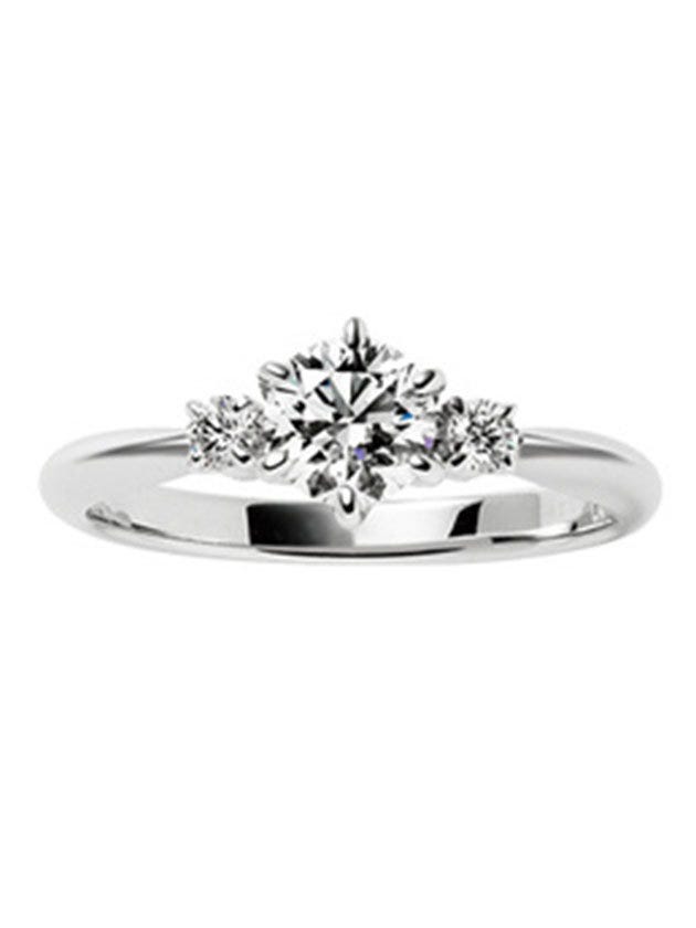 Ring, Platinum, Fashion accessory, Engagement ring, Jewellery, Pre-engagement ring, Diamond, Metal, Silver, Gemstone, 