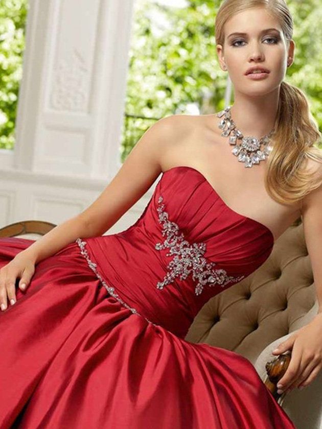 Clothing, Dress, Shoulder, Strapless dress, Joint, Red, Formal wear, Style, Beauty, Gown, 