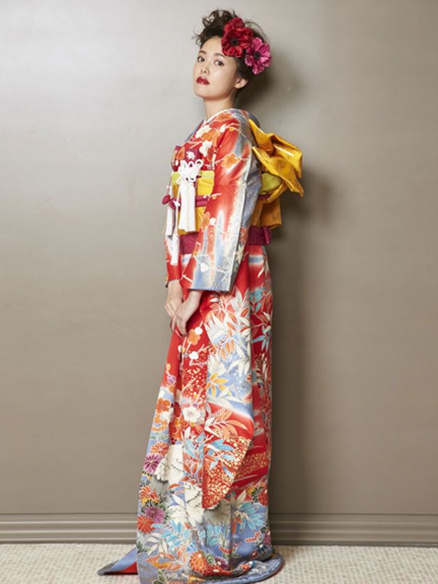 Kimono, Costume, Costume design, Lipstick, Sakko, Tradition, Shimada, Vintage clothing, Fashion design, Hair accessory, 