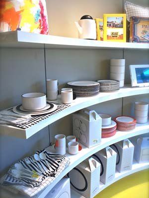 Serveware, Dishware, Porcelain, Shelving, Shelf, Ceramic, earthenware, Pottery, Collection, Creative arts, 