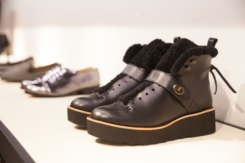 Footwear, Product, Brown, White, Tan, Fashion, Black, Grey, Beige, Boot, 
