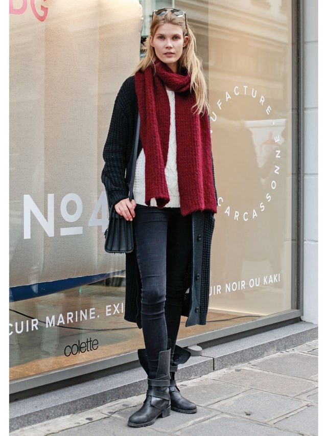 Clothing, Footwear, Sleeve, Textile, Outerwear, Boot, Style, Street fashion, Winter, Knee, 