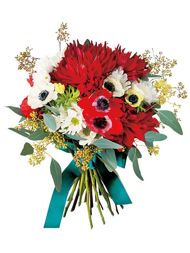 Bouquet, Petal, Flower, Cut flowers, Floristry, Flowering plant, Flower Arranging, Floral design, Creative arts, Artificial flower, 