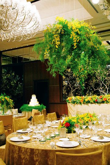 Tablecloth, Yellow, Table, Flower, Linens, Interior design, Centrepiece, Ceiling, Interior design, Bouquet, 