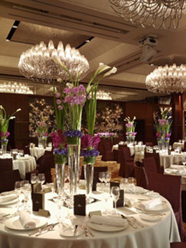 Decoration, Wedding banquet, Function hall, Centrepiece, Flower Arranging, Floristry, Rehearsal dinner, Flower, Floral design, Tableware, 