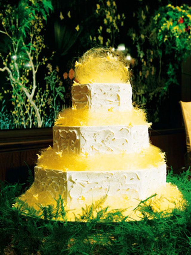 Yellow, Ingredient, Cake, Dessert, Baked goods, Sweetness, Cake decorating, Cuisine, Wedding ceremony supply, Dairy, 