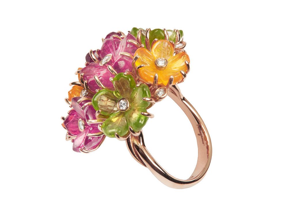 Purple, Violet, Magenta, Amber, Jewellery, Lavender, Fashion accessory, Engagement ring, Ring, Cut flowers, 
