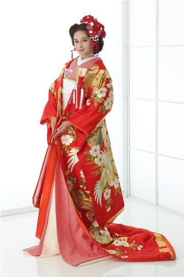Sleeve, Textile, Formal wear, Costume, Headgear, Kimono, Tradition, Maroon, Costume design, Headpiece, 