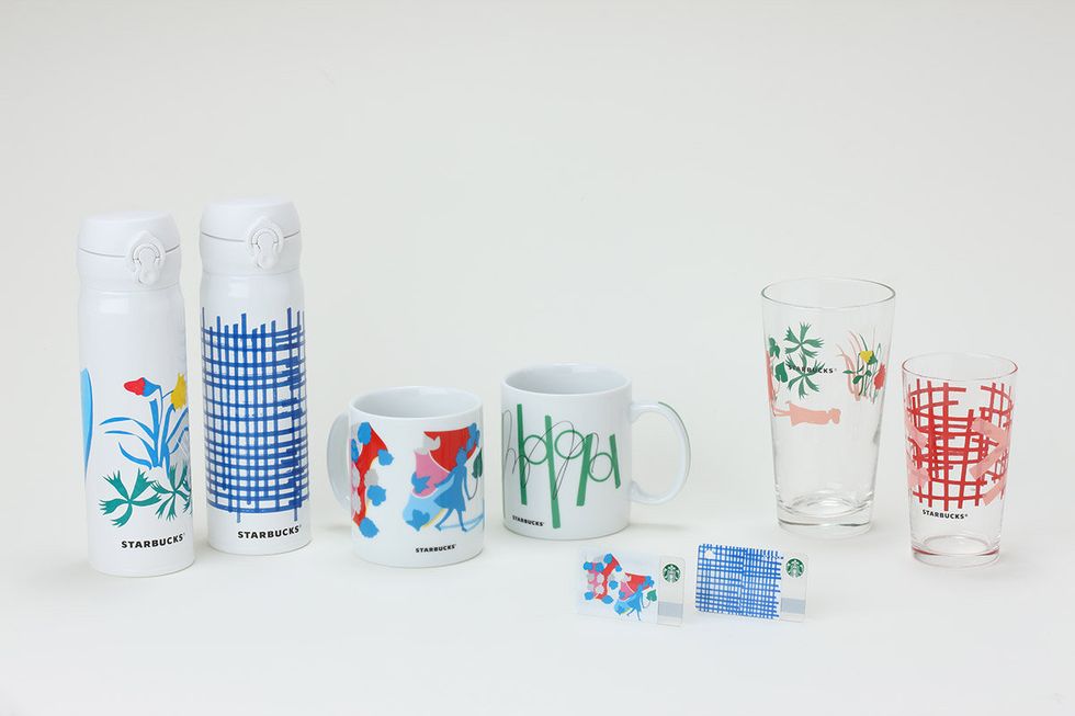 Drinkware, Cup, Aqua, Serveware, Plastic, Highball glass, Cup, Tumbler, Cylinder, Plastic bottle, 