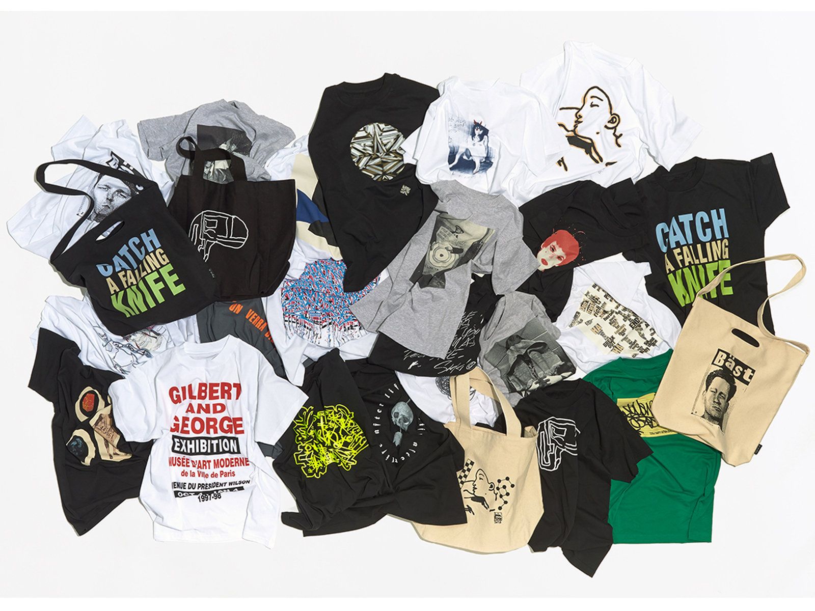 アニエスベー　フューチュラ　アーティストtシャツagnes b　futura復刻 アニエスベー agnes b フューチュラ futura Tシャツ 90's - メルカリ