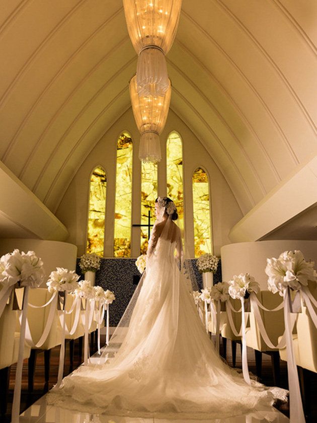 Lighting, Yellow, Dress, Bridal clothing, Textile, Ceiling, Wedding dress, Formal wear, Bride, Gown, 
