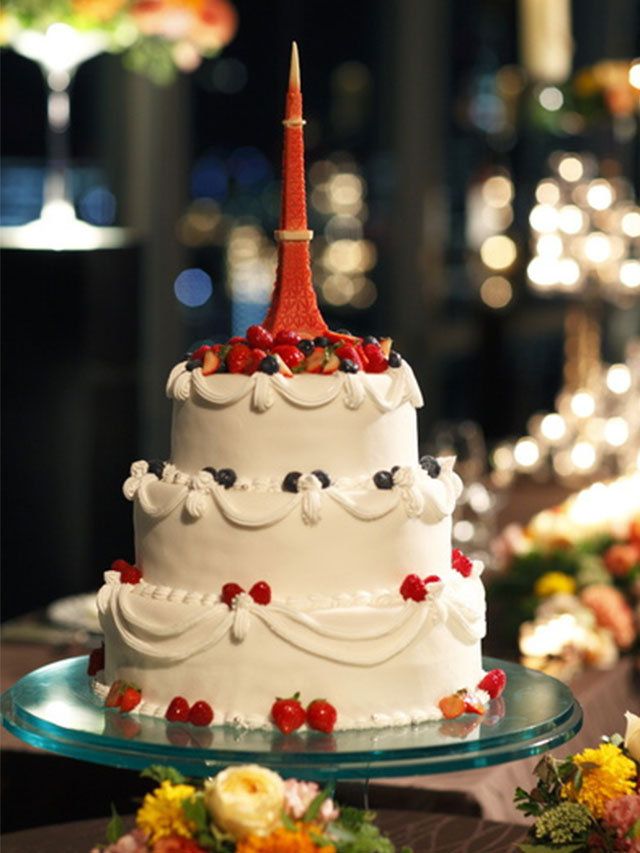 Sweetness, Food, Cake, Cuisine, Dessert, Baked goods, Ingredient, Cake decorating, Cake decorating supply, Buttercream, 