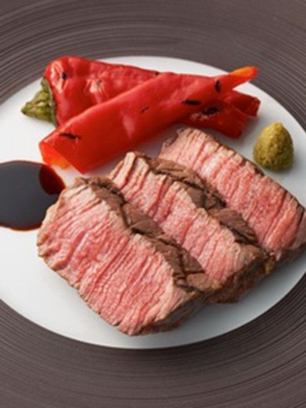 Dish, Cuisine, Food, Ingredient, Kobe beef, Beef, Red meat, Flat iron steak, Roast beef, Meat, 
