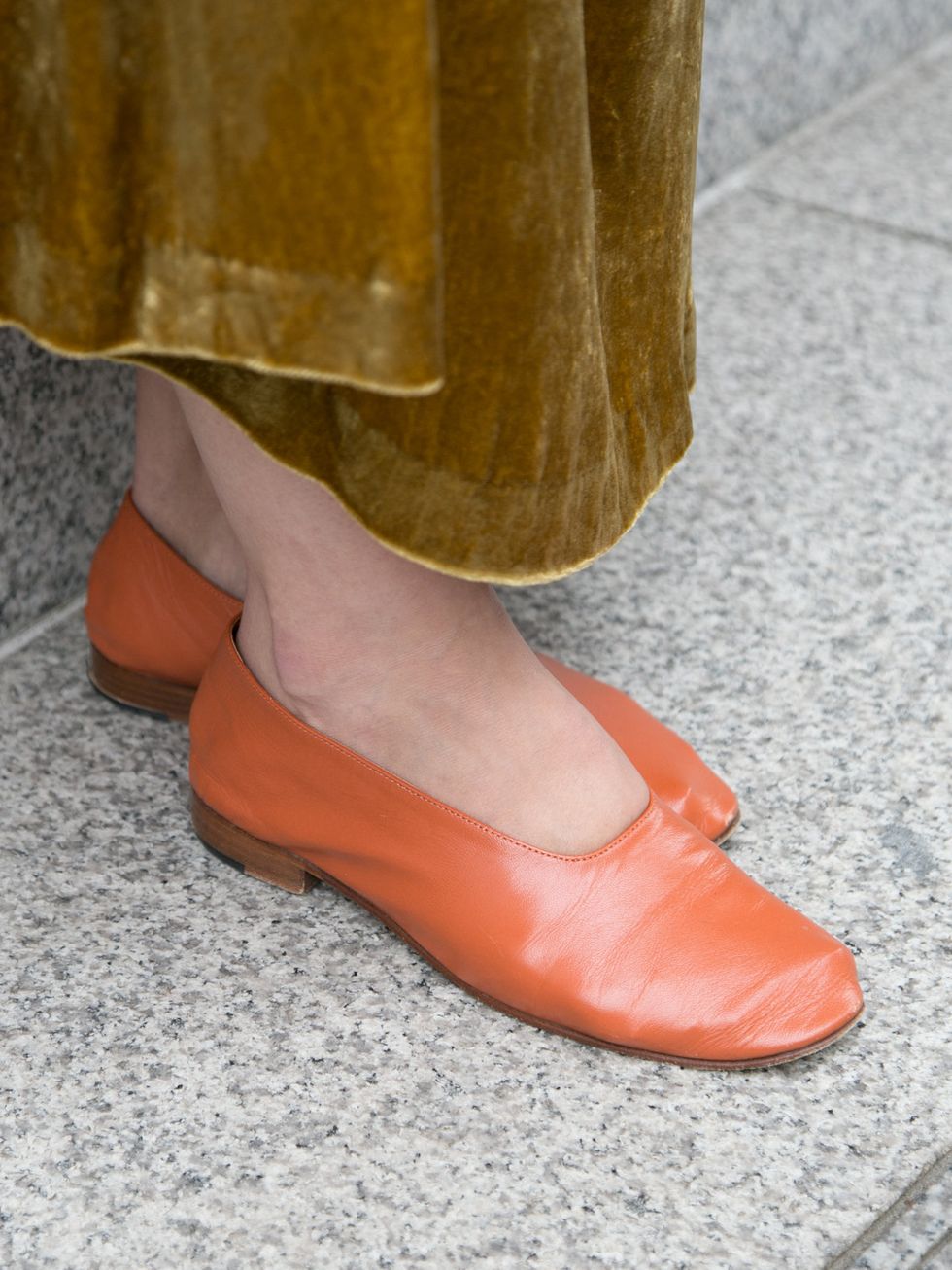 Footwear, Orange, Shoe, Tan, Yellow, Leg, Ballet flat, Human leg, Court shoe, High heels, 