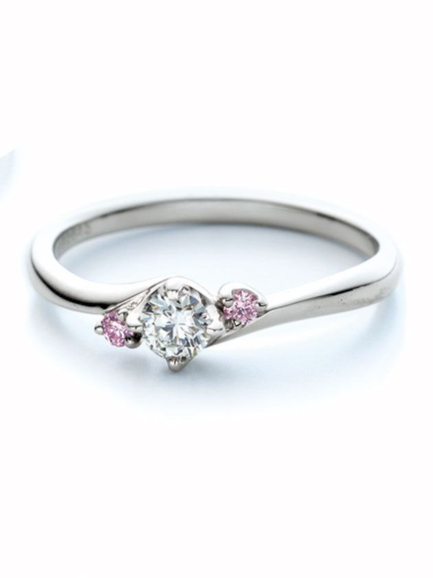 Jewellery, Ring, Fashion accessory, Pre-engagement ring, Engagement ring, Body jewelry, Platinum, Diamond, Gemstone, Metal, 