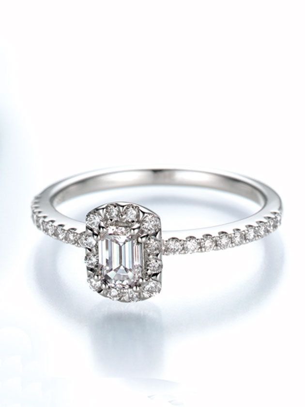 Ring, Jewellery, Engagement ring, Pre-engagement ring, Fashion accessory, Platinum, Diamond, Metal, Body jewelry, Gemstone, 