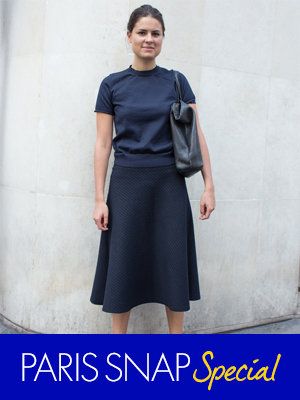 Sleeve, Shoulder, Collar, Joint, Standing, Style, Electric blue, Neck, Waist, Black, 