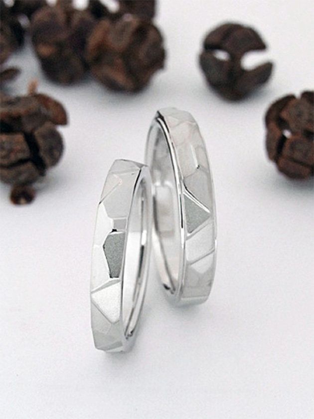 Fashion accessory, Jewellery, Ring, Metal, Silver, Wedding ceremony supply, Wedding ring, Finger, Titanium, Titanium ring, 