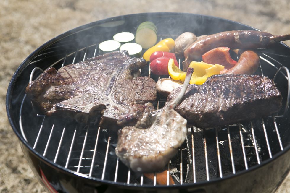 Barbecue grill, Food, Barbecue, Roasting, Cuisine, Grilling, Ingredient, Cooking, Beef, Churrasco food, 